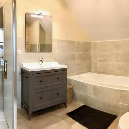 Bed & Breakfast Les Cedres Du Linard, D'hotes Near Lascaux, Montignac, Sarlat-la-caneda, Dordogne 4*