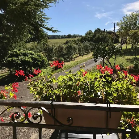 Les Cedres Du Linard, D'hotes Near Lascaux, Montignac, Sarlat-la-caneda, Dordogne Bed & Breakfast