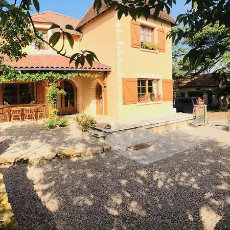 Bed & Breakfast Les Cedres Du Linard, D'hotes Near Lascaux, Montignac, Sarlat-la-caneda, Dordogne
