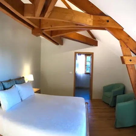 Les Cedres Du Linard, D'hotes Near Lascaux, Montignac, Sarlat-la-caneda, Dordogne