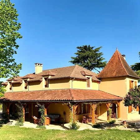 Les Cedres Du Linard, D'hotes Near Lascaux, Montignac, Sarlat-la-caneda, Dordogne Bed & Breakfast *