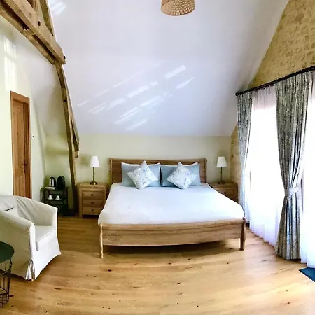 Les Cedres Du Linard, D'hotes Near Lascaux, Montignac, Sarlat-la-caneda, Dordogne Bed & Breakfast *