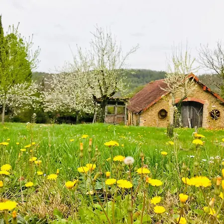 Les Cedres Du Linard, D'hotes Near Lascaux, Montignac, Sarlat-la-caneda, Dordogne Bed & Breakfast