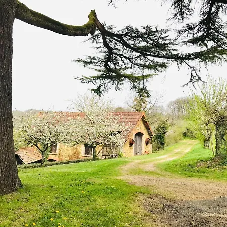 Bed & Breakfast Les Cedres Du Linard, D'hotes Near Lascaux, Montignac, Sarlat-la-caneda, Dordogne *