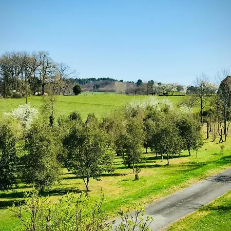 Bed & Breakfast Les Cedres Du Linard, D'hotes Near Lascaux, Montignac, Sarlat-la-caneda, Dordogne *