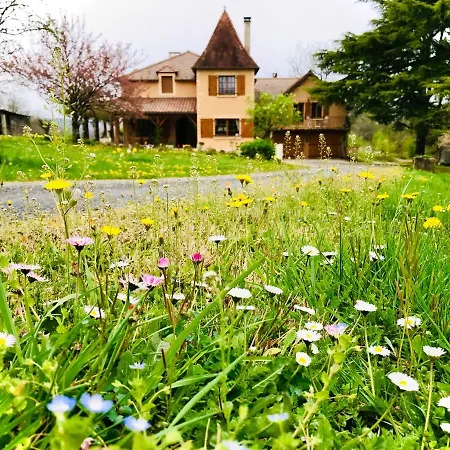 Bed & Breakfast Les Cedres Du Linard, D'hotes Near Lascaux, Montignac, Sarlat-la-caneda, Dordogne *