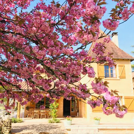 Les Cedres Du Linard, D'hotes Near Lascaux, Montignac, Sarlat-la-caneda, Dordogne Bed & Breakfast