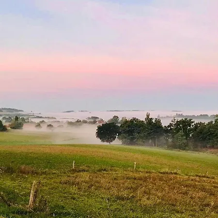 Les Cedres Du Linard, D'hotes Near Lascaux, Montignac, Sarlat-la-caneda, Dordogne Bed & Breakfast *